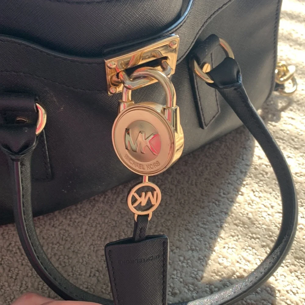 Purse - Picture 5 of 9